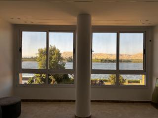 Queen of the Nile - 1