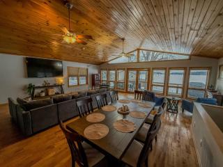 The Deck House on Black Lake - 9