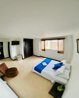 Hotel Cristal Plaza - 7