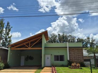 Refugio 4 suites com ar condicionado e piscina - 9