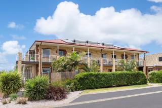 Baywatch Retreat Augusta - 9