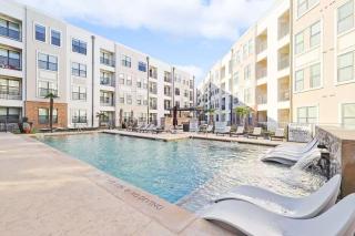 Lux 1B with Pool Near The Star, Legacy West & Toyota - 5