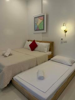 Ivorys Guesthouse - 5