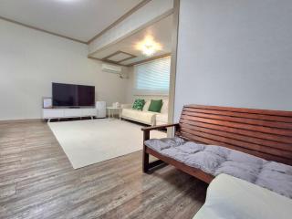 Yeosu Artist Pension - Yeosu - 7