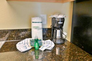 Beachfront Condo with Stunning View Multiple Pools on BV 7th Floor - 2