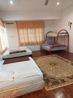 BUNGALOW POOL, NETFLIX, BBQ And BATU FERRINGHI - 9