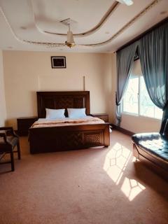 Royal Swiss Hotel & White Palace Hotel - 6