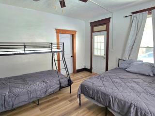 Lonetree Country Corner - 9