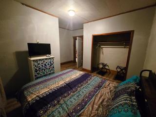 Lonetree Country Corner - 8