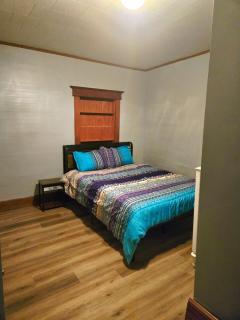 Lonetree Country Corner - 4