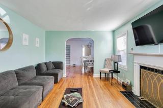 Germantown Gem 4BR Perfect for Groups & Family - 4