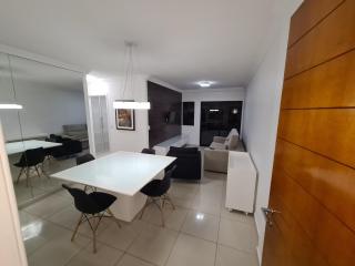 Apto na Ponta Verde, 02 Quartos, Piscina e Perto do MAR - 1