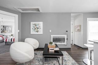 New Castle Getaway with Fireplace Garage & Near Attractions-Family Friendly - 8