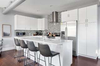 Spacious Home Garage Near Fountain Square-Family Friendly - 4