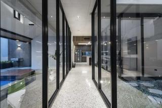 9 Architectural Luxe 4BR Skyhome Pool & Ocean View - 3