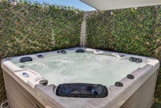 Scarborough Sunsets 3BR & Parkng HotTub Pets PS5 - 0