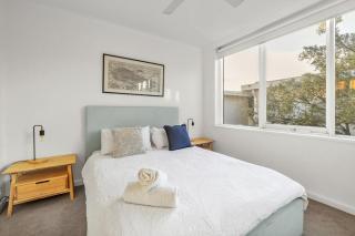 Trendy South Yarra Apartment Free Parking - 8