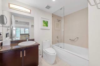 Arya Coconut Grove Luxury Ocean View Studio - 6