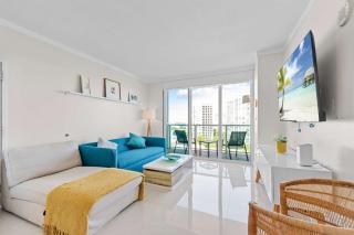 Arya Coconut Grove Luxury Ocean View Studio - 7