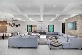 #Marbella Lane - Grand 5BR Oasis Villa Getaway - 3