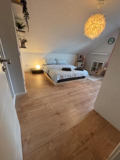 Green country house apartment - 3