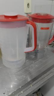 é só um quarto com cama e guarda roupa e rede extra - 1