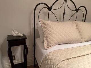 Heritage Guest 2 bedroom Apartment - 7