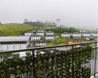 1BR Cool Suite at Cameron Golden Hills Night Market - 5