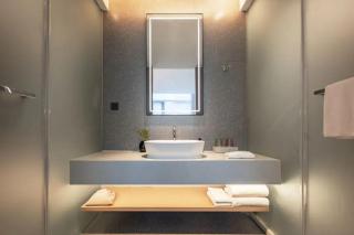 PuD ong Airport W9 R amada Encore Hotel-Provide free 24hour shuttle bus service for airport pick-up and drop-off at PuD ong Airport - 5