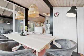 Lovely Bright Cottage Near Karrebæksminde - 5