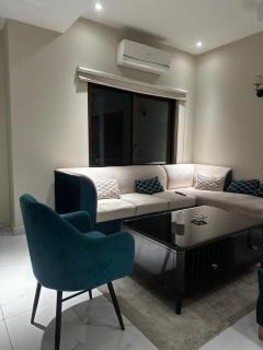 Executive 2BHK Opus CentralGulberg SelfCheckin - 4