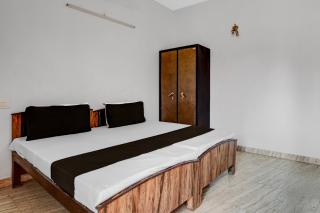 SPOT ON Cb 24 Guest House - 9