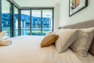 1BR Queens Wharf City Charm with Balcony Views - LV 15 - 8