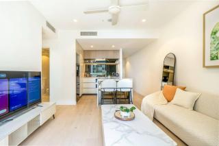 1BR Queens Wharf City Charm with Balcony Views - LV 15 - 2