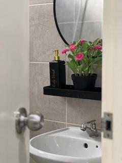 Nahyra Homestay, Yarra Park SP, WIFI, Netflix, 4 Bilik - 4