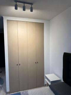 Departamento moderno, acogedor y con ubicación privilegiada de la ciudad, cercano a Palacio De La Moneda y los lugares turísticos de Santiago - 3