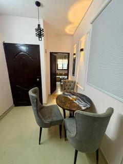 Cozy Beachside Studio Apartment - DHA Phase 6 - 5