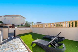 Beautiful House in a quiet area - 8