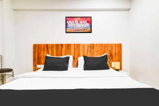 Collection O Indore Gandhi Hall - 3