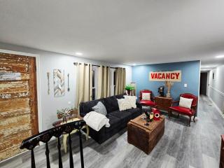 Barbara's Farmhouse 58 minutes from Arrowhead - 0