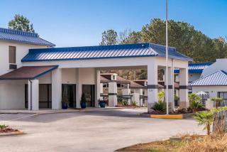 Rodeway Inn Greenwood - 3