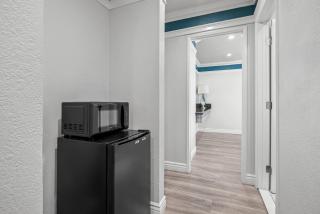 Rodeway Inn Commerce - Los Angeles - 8