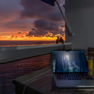 Balcony to the Horizon - 8