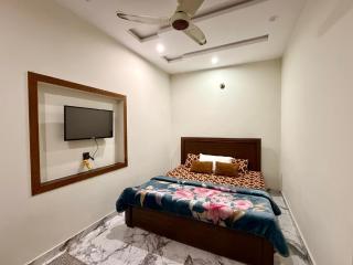 The Oramin Apartments - 7