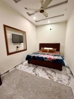 The Oramin Apartments - 8