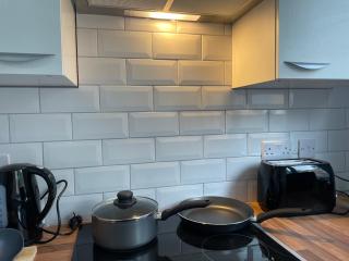 Skyway Suites Luton - 5