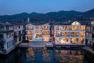 Tricolor Cloud River (Erhai Lake, Shuanglang, Dali · Snow Inn) - 1