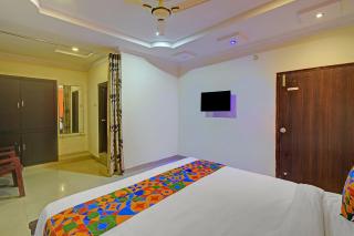 FabHotel Sri Balaji Grand - 9