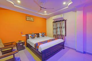 FabHotel Sri Balaji Grand - 7