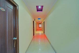 FabHotel Sri Balaji Grand - 4